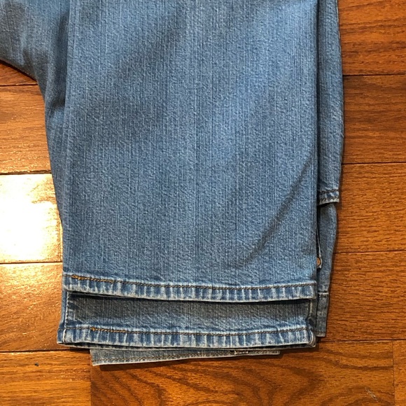 Levi’s 551 Relaxed Boot Cut Women's 12S - Good Condition - Picture 4 of 7